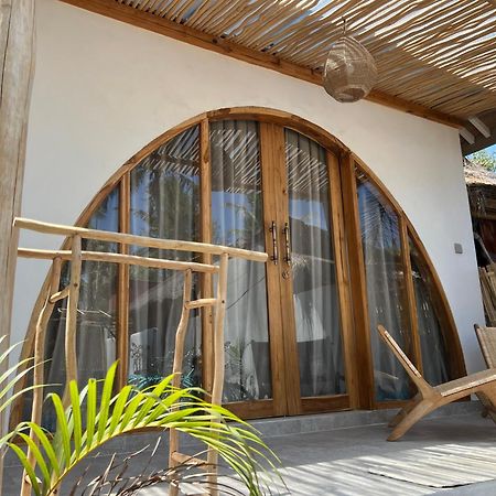 Rumah Canaria Bungalow 길리트라왕안 외부 사진
