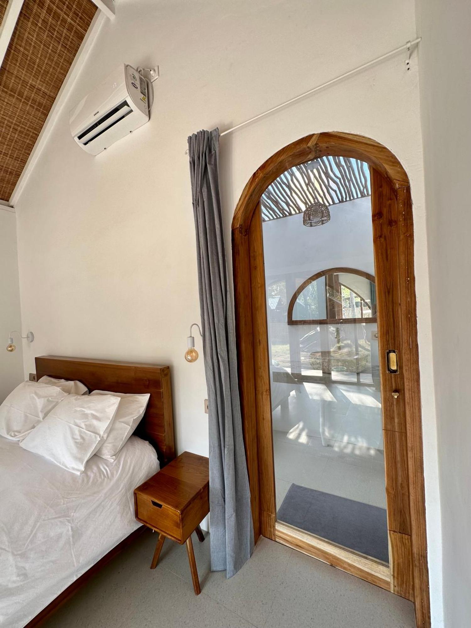 Rumah Canaria Bungalow 길리트라왕안 외부 사진