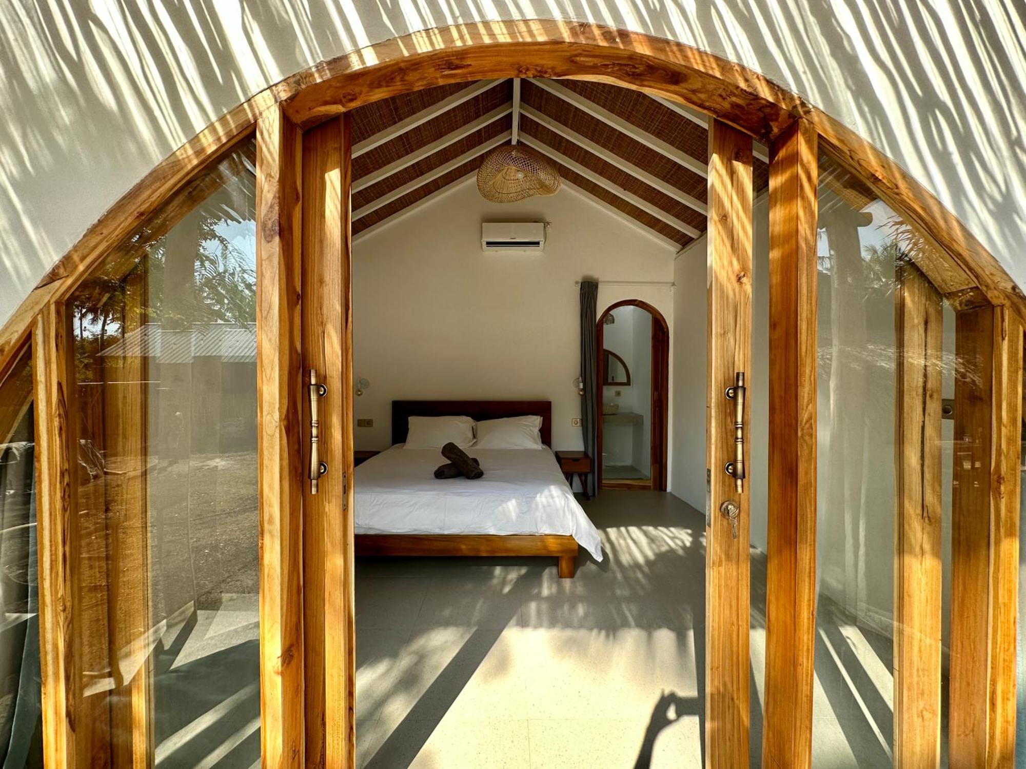 Rumah Canaria Bungalow 길리트라왕안 외부 사진